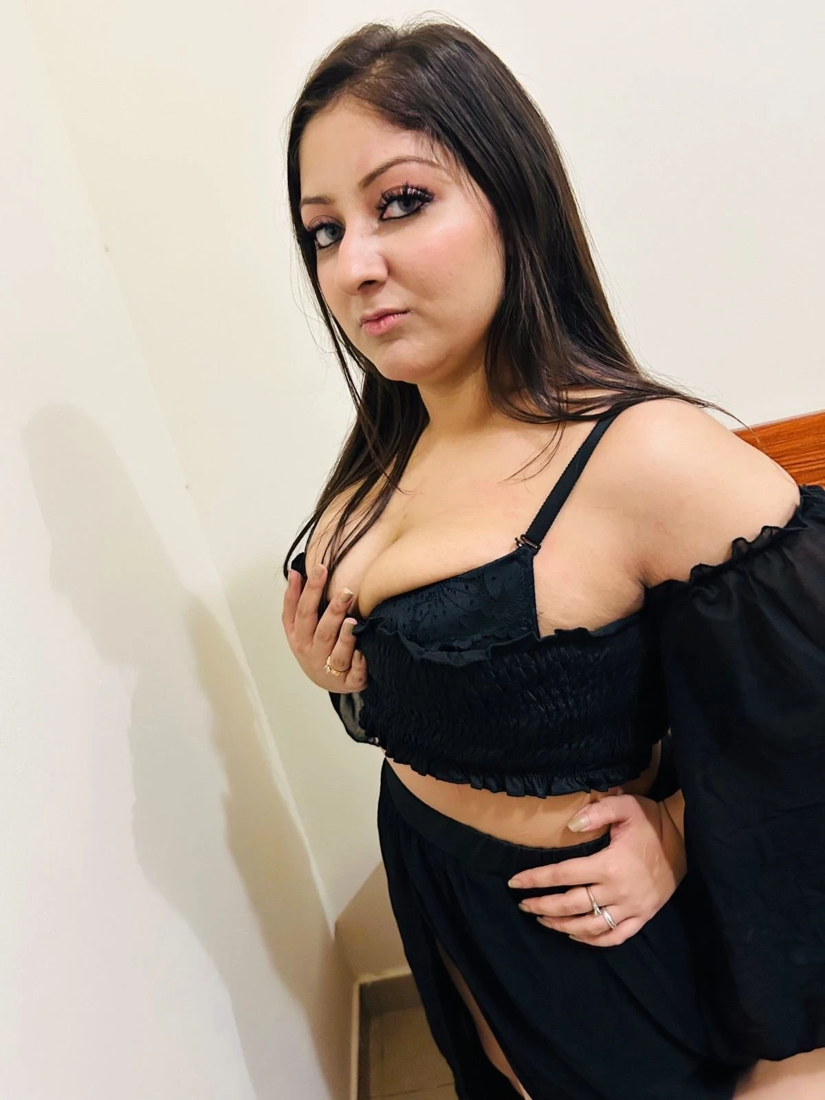 Jenisha – Nepalese escort in Pokhara — 4 / 5