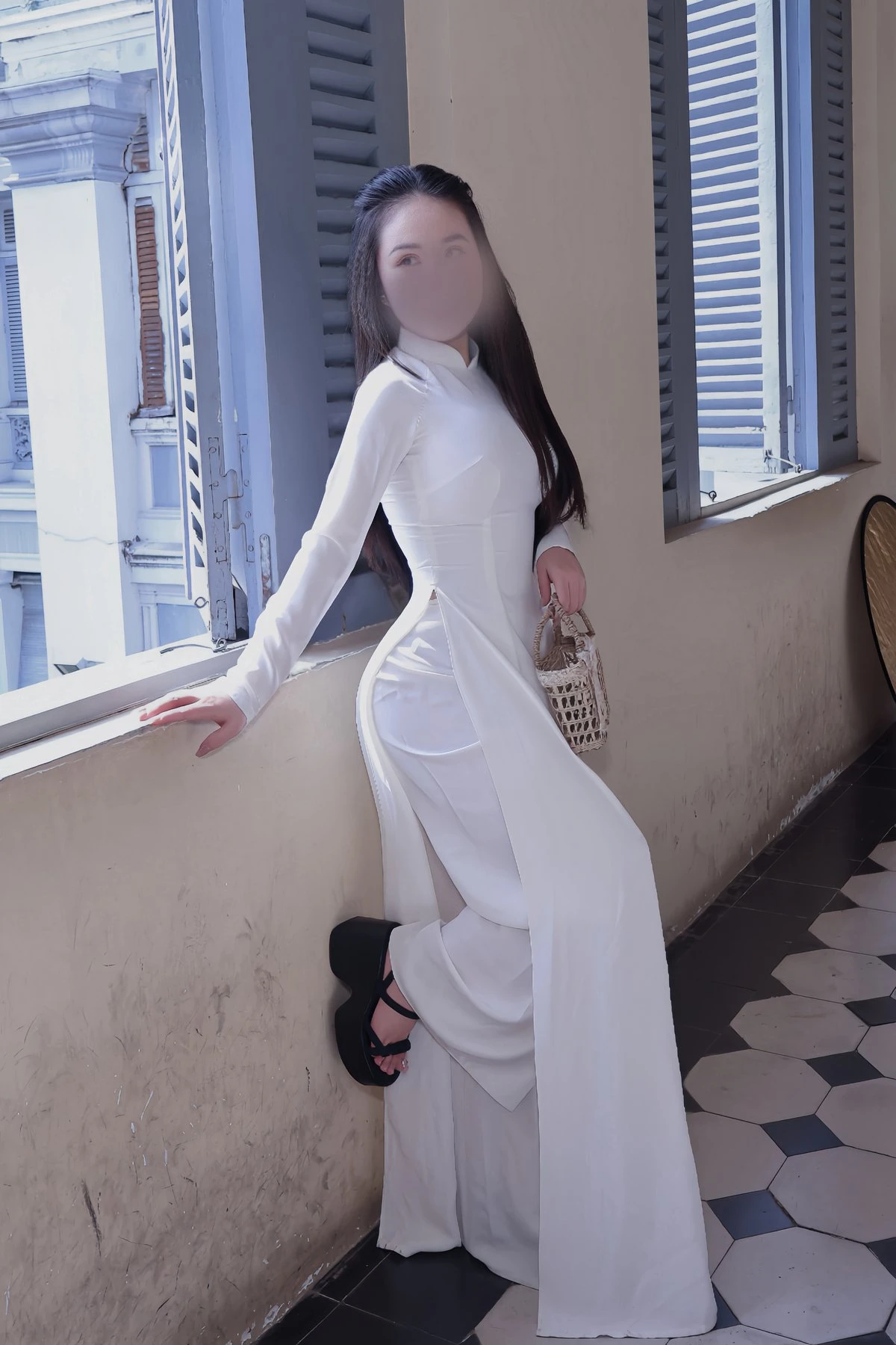 Lily - Available Hcmc – Vietnamese escort in Ho Chi Minh City — 8 / 17