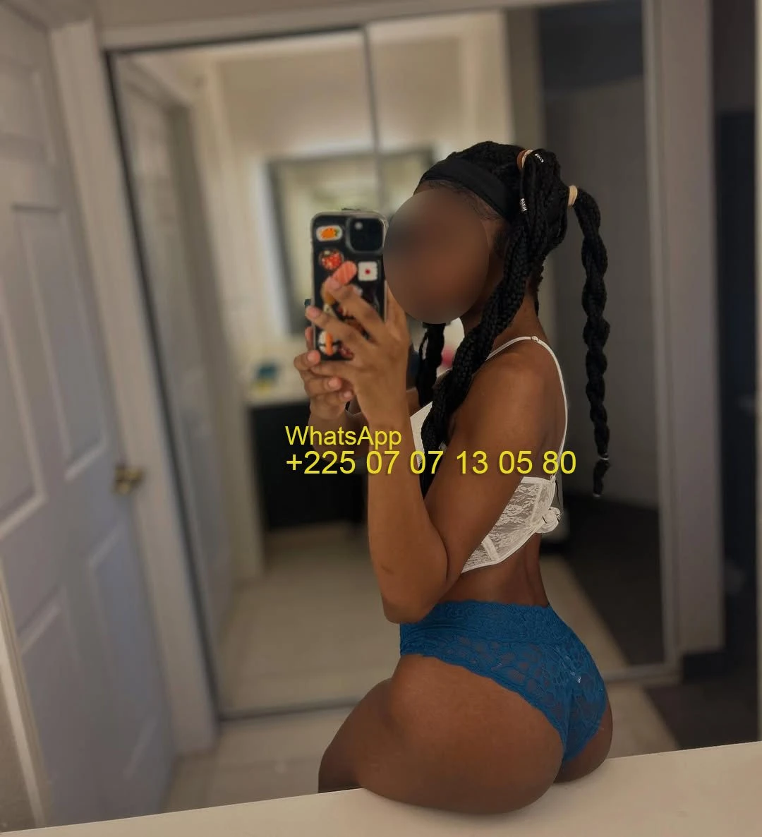 Barbie – Ivorian escort in Abidjan — 5 / 7