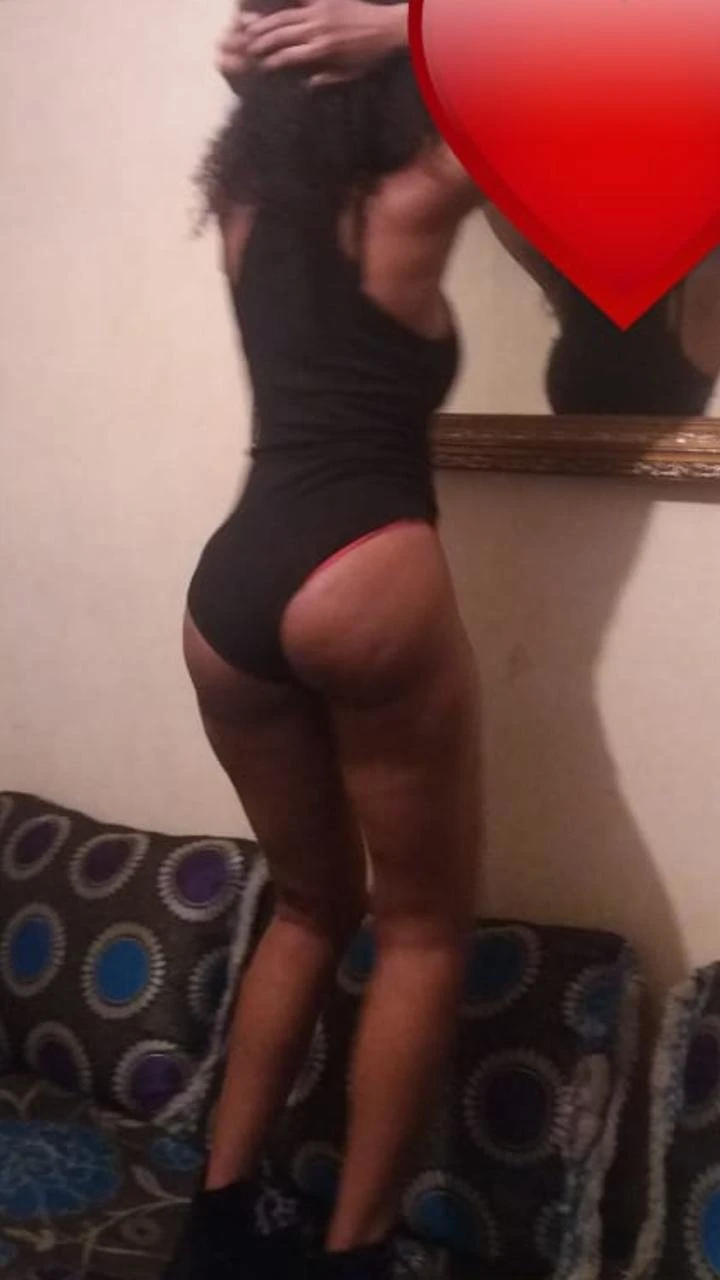 Foxxy – Kenyan escort in Casablanca — 2 / 4