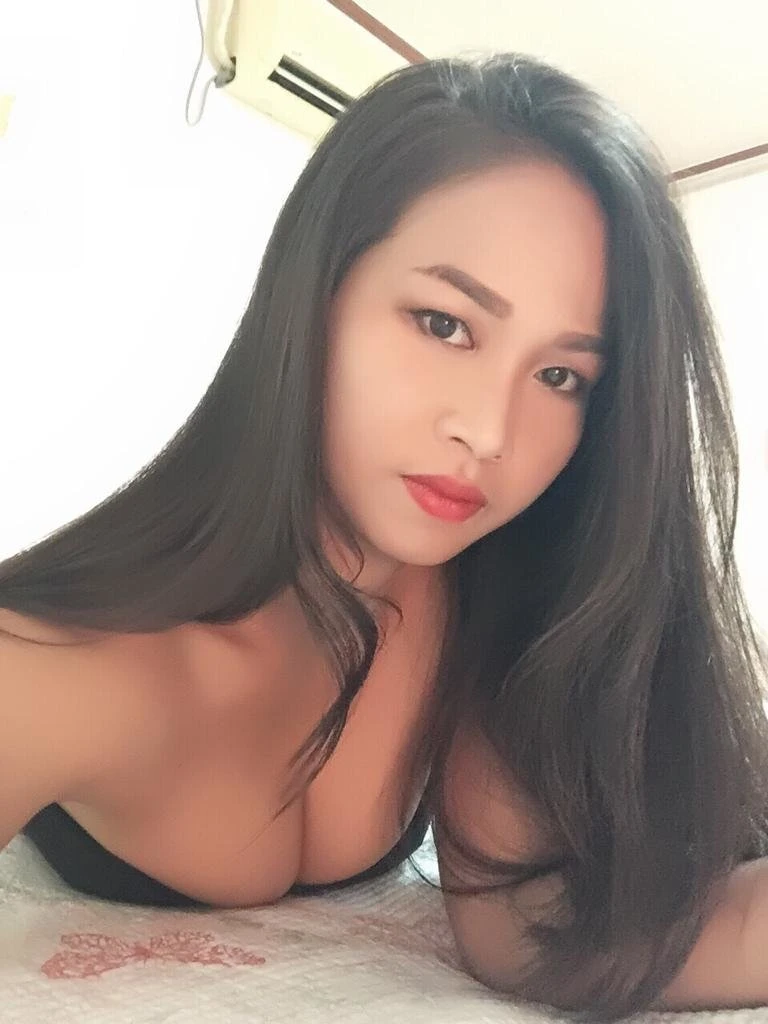 Black – Thai escort in Maldives — 3 / 7
