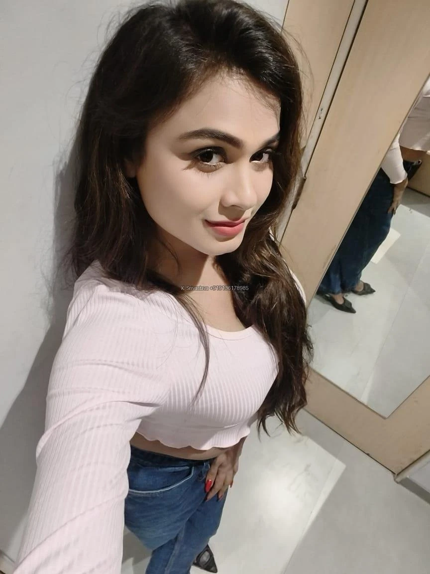 Kiara Srivastava – Indian escort in Mumbai — 3 / 10