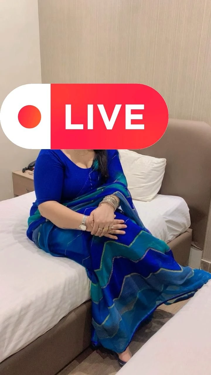 South Indian Housewife – Indian escort in Mumbai — 2 / 5