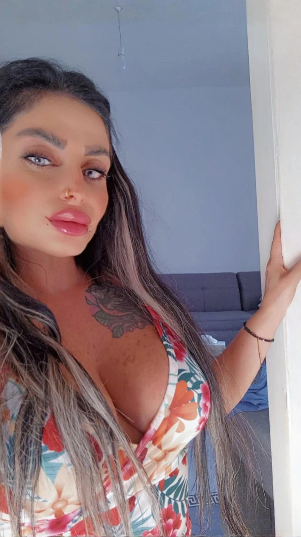 RoRo – Lebanese escort in Beirut — 2 / 11