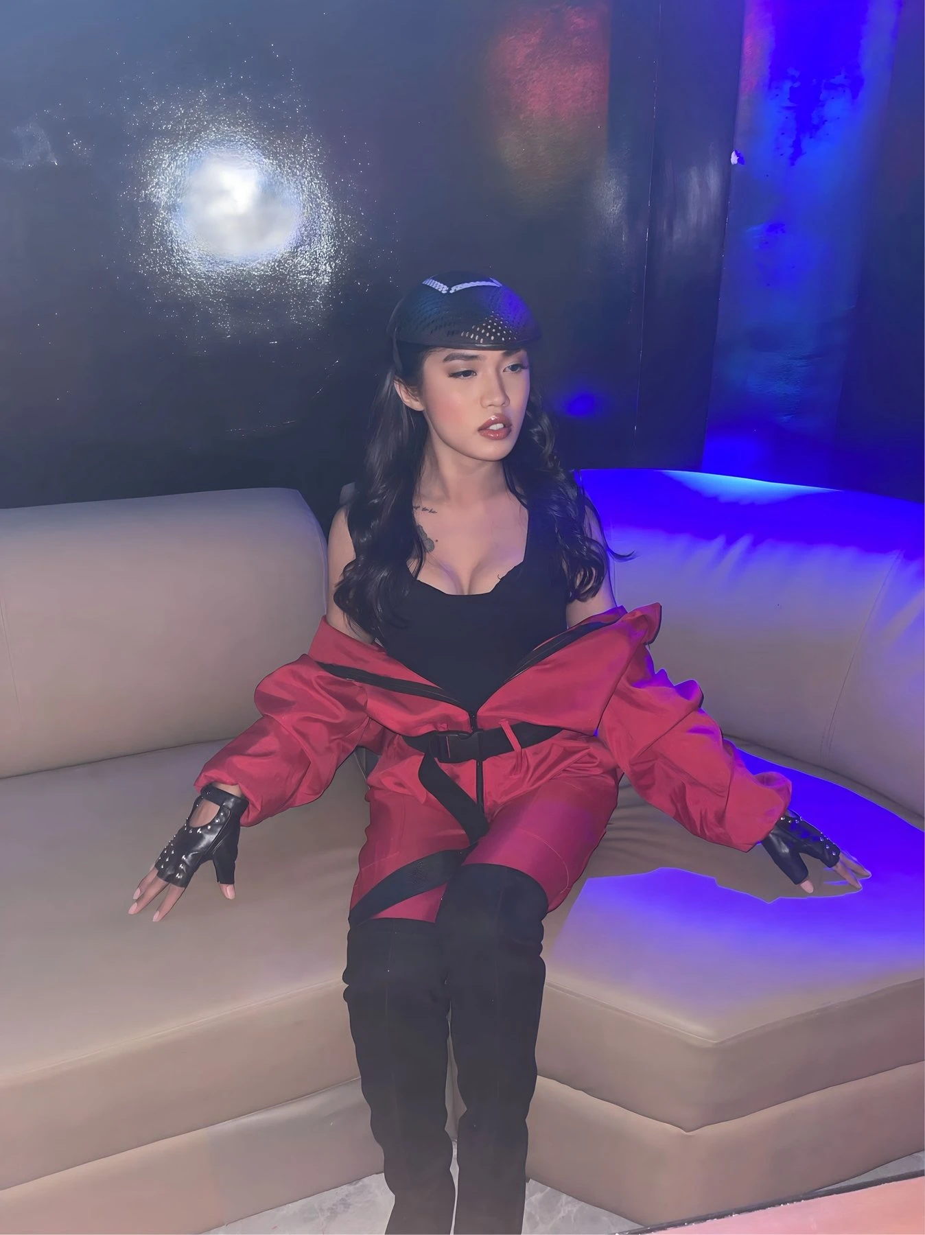 Angel666(cumshow) – Filipino masseuse in Ho Chi Minh City — 8 / 9