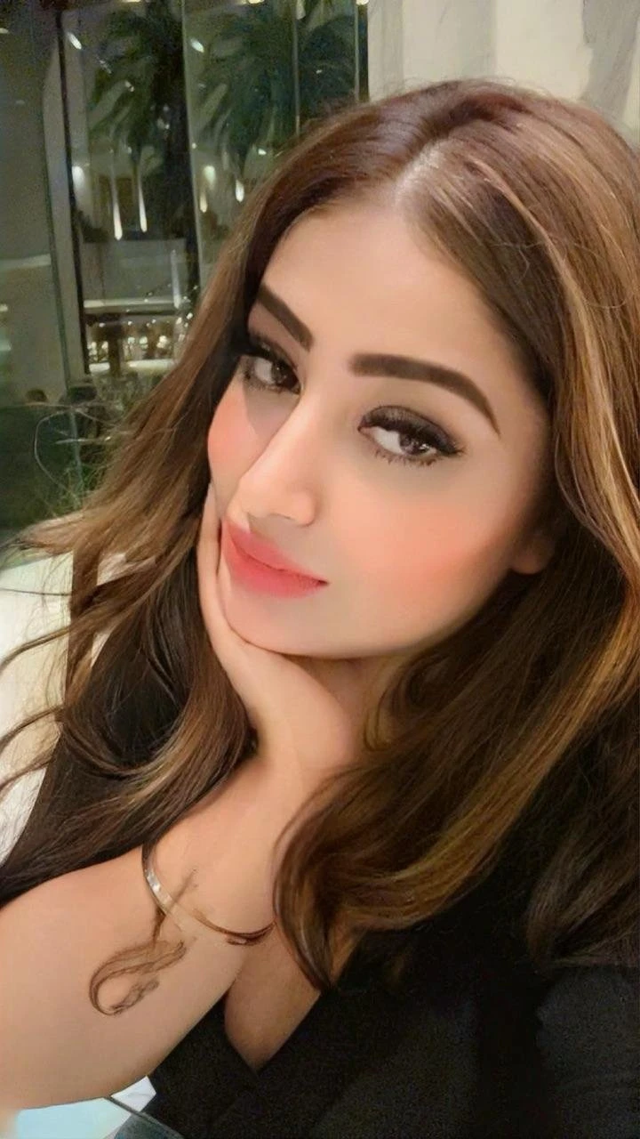 High Profile Genuine Service Star Hotels – escort in Pune — 2 / 7