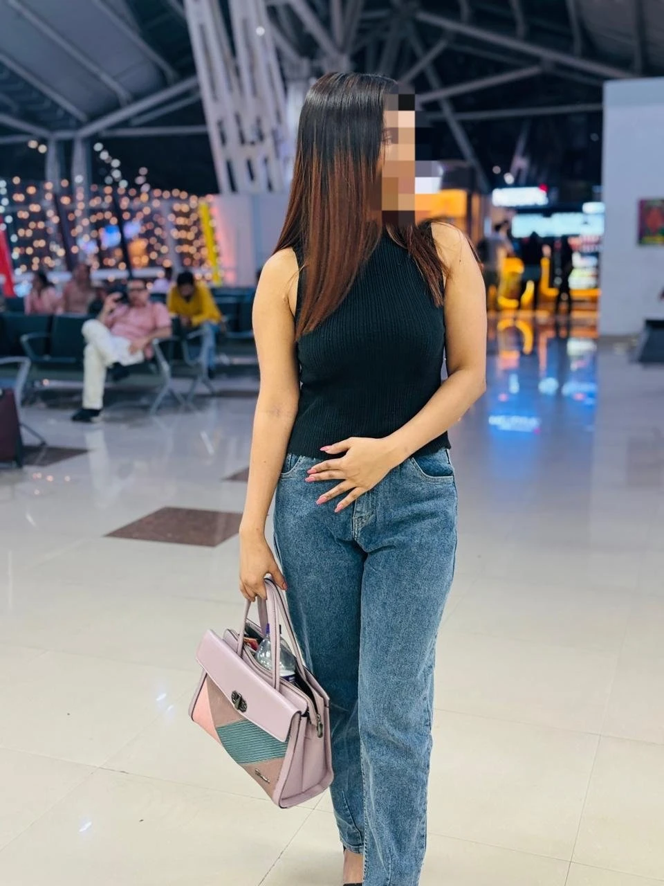 REAL MEET OR CAM SESSION 8🤍 – Indian escort in Hyderabad — 3 / 5