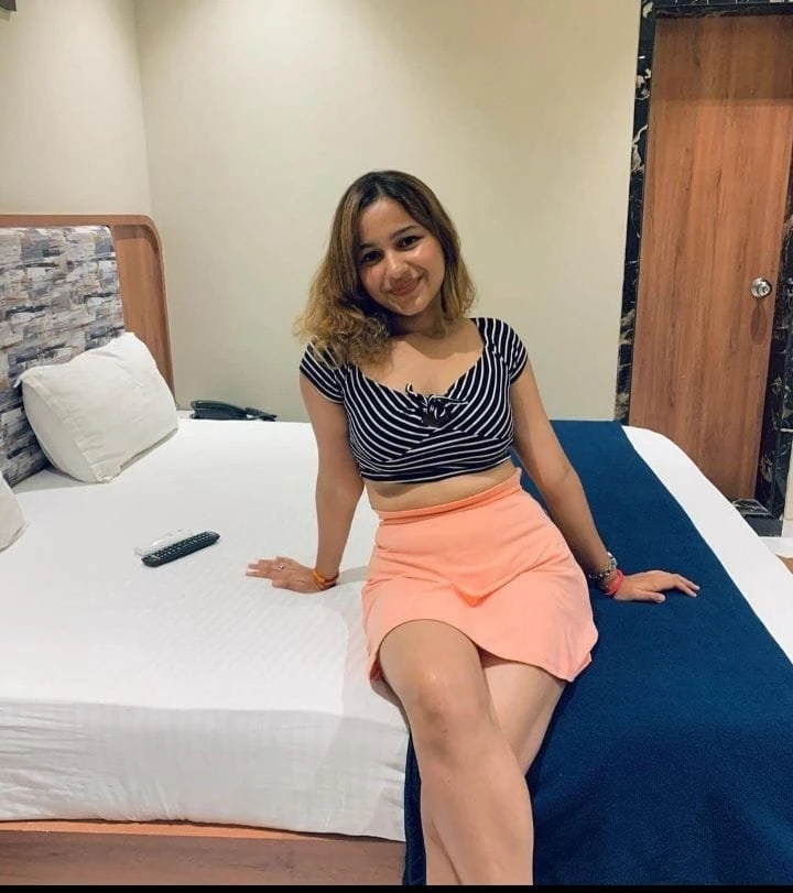 Sheetal – Indian escort in New Delhi — 2 / 4