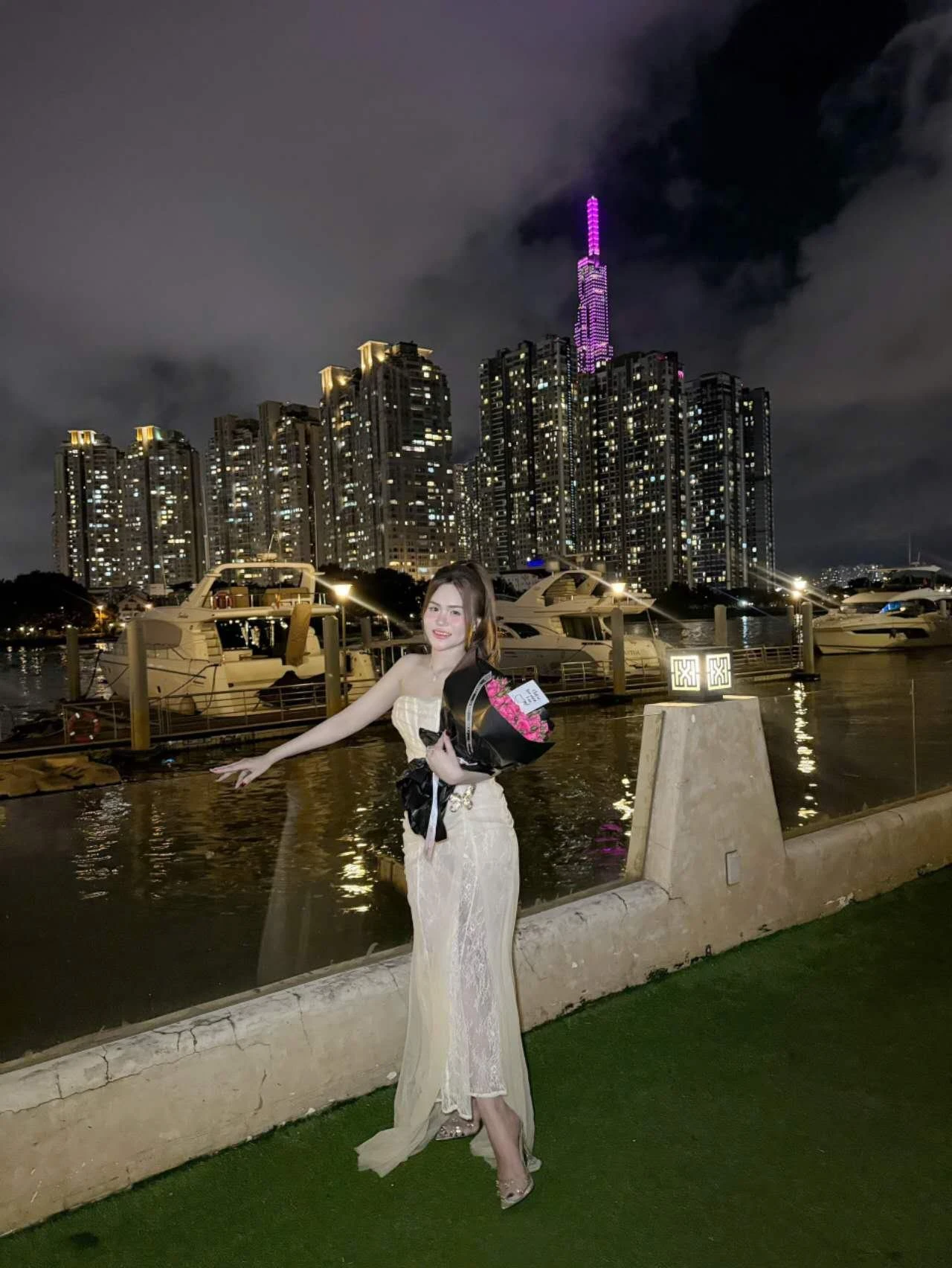 Mimi – Vietnamese escort in Ho Chi Minh City — 2 / 6