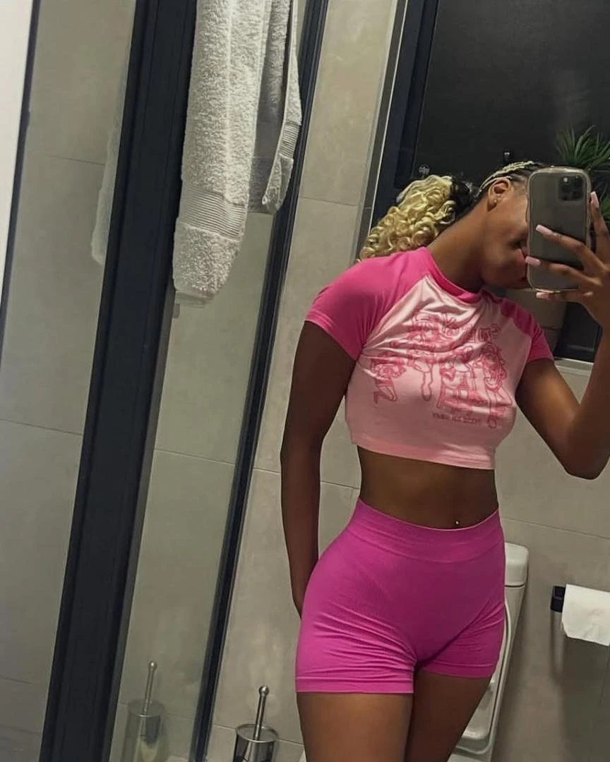 Mercy – Ugandan escort in Kathmandu — 6 / 7