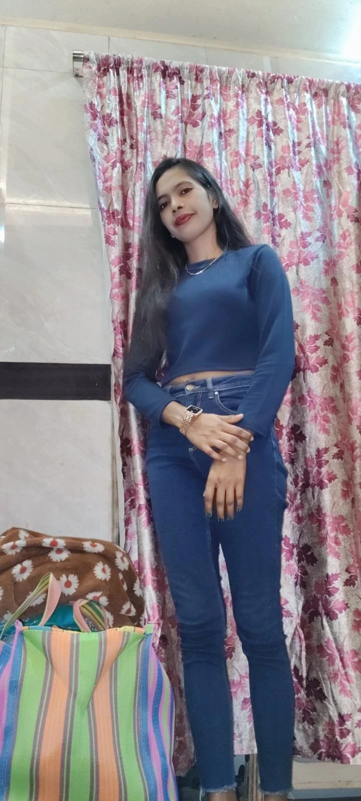 Sanjana Cam Show Real Meet Mumbai 🤍 – Indian escort in Mumbai — 1 / 4
