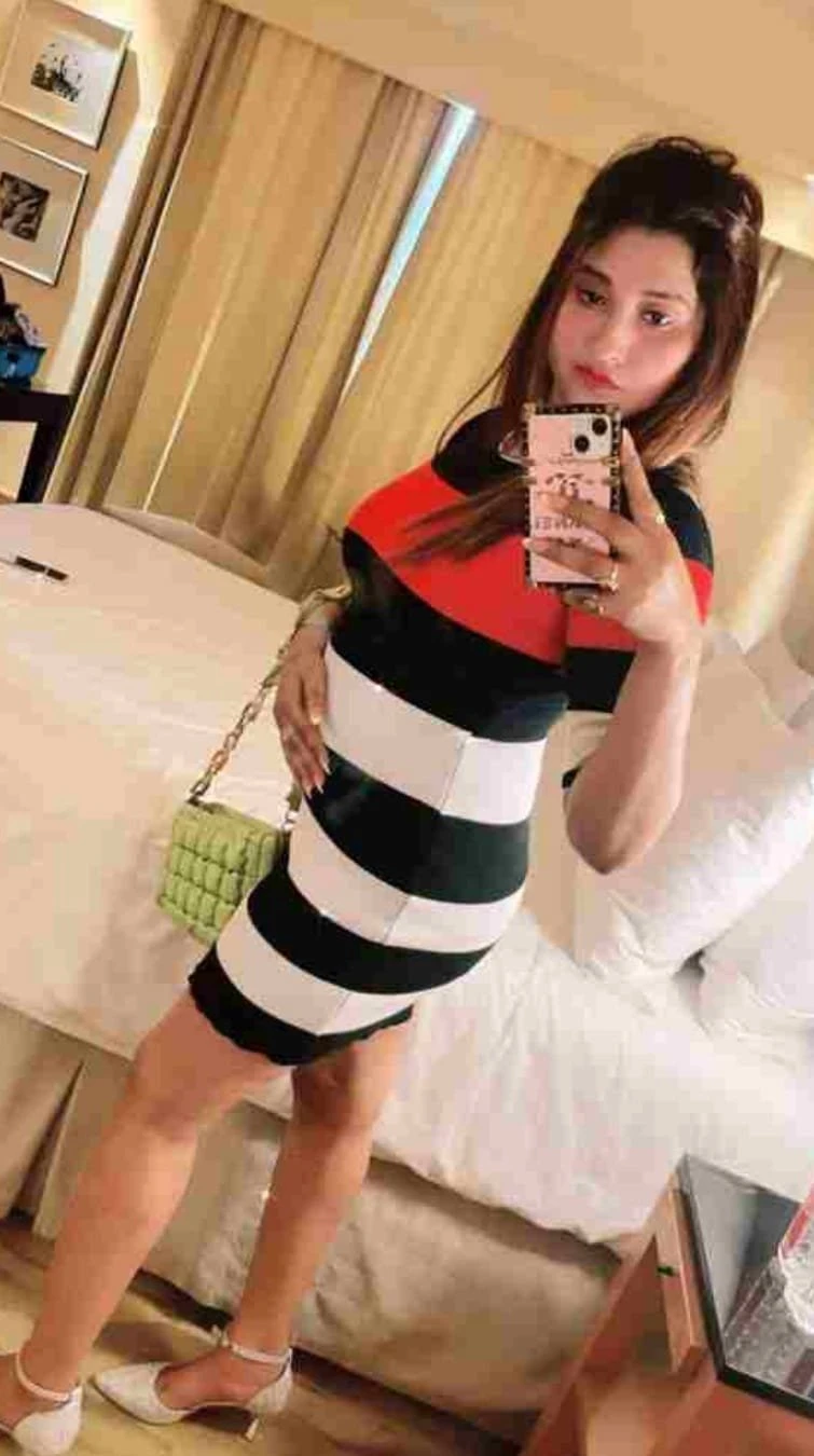 Aayesha – escort in Pune — 2 / 3