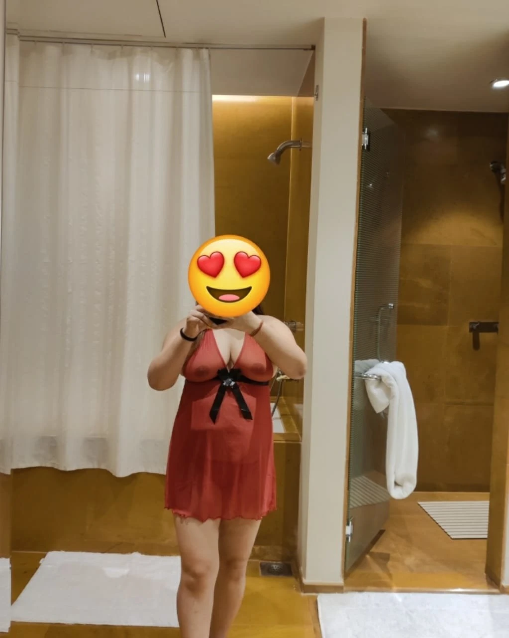 White Chick Chubby priyanshi Independent – Indian escort in Mumbai — 8 / 15