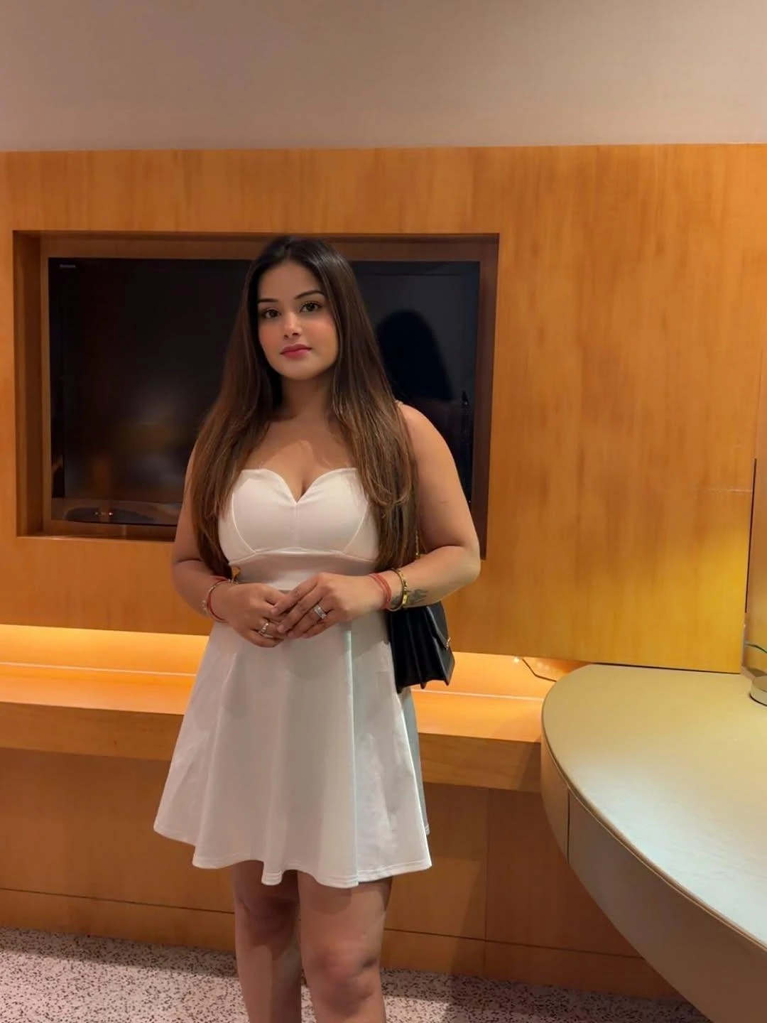 Harshita Sharma – escort in Indore — 2 / 4
