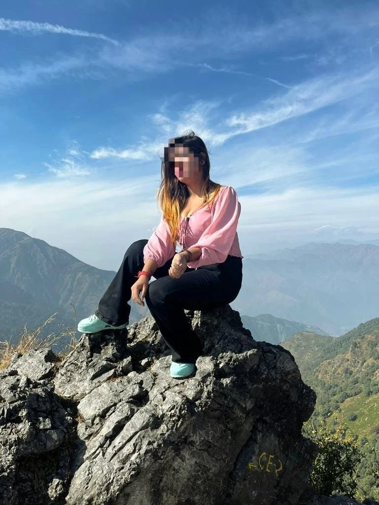 Tannu real meet and Cam Queen – Indian escort in New Delhi — 4 / 16