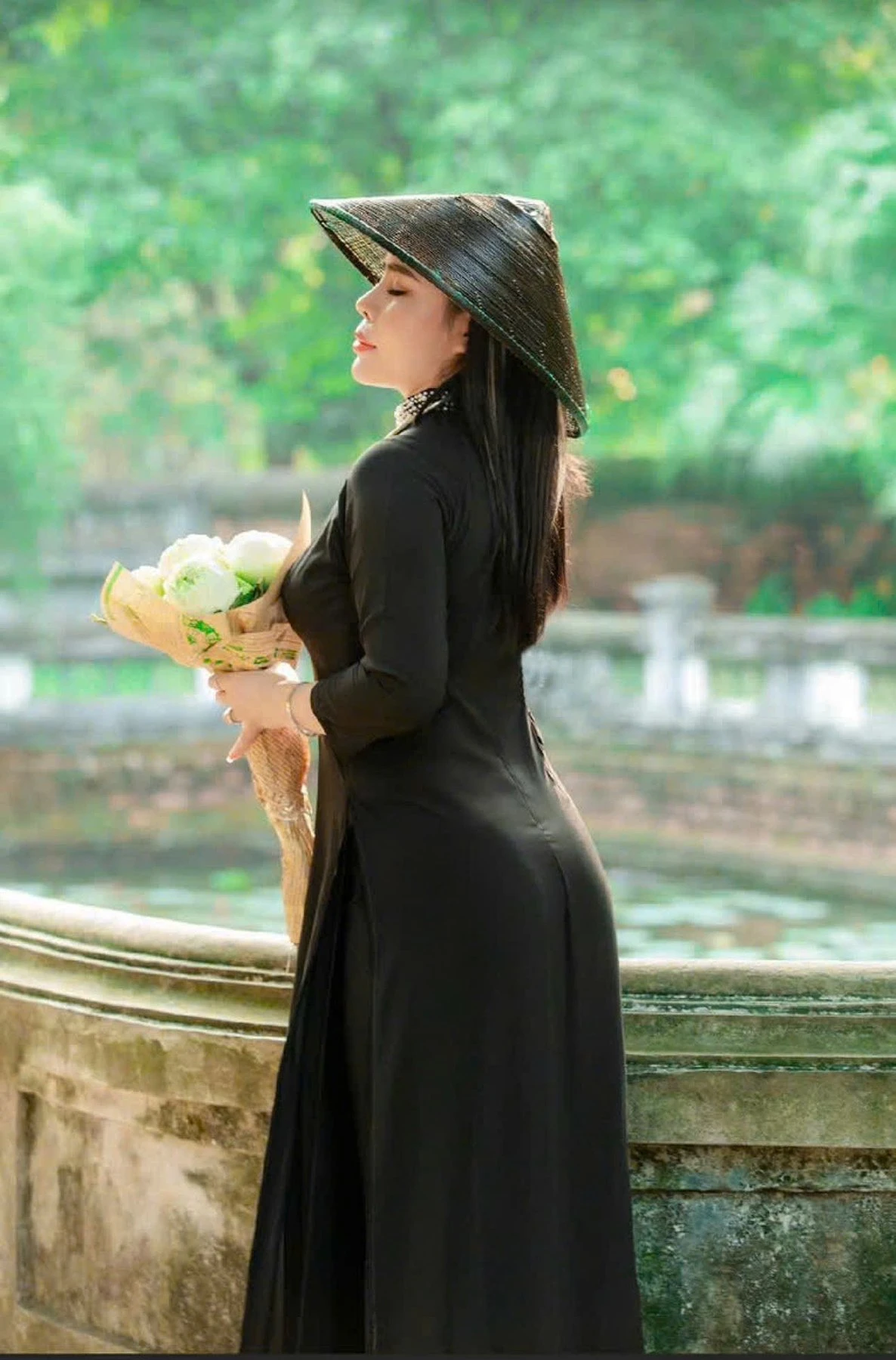 Julia Quỳnh anh – Vietnamese escort in Hanoi — 6 / 9
