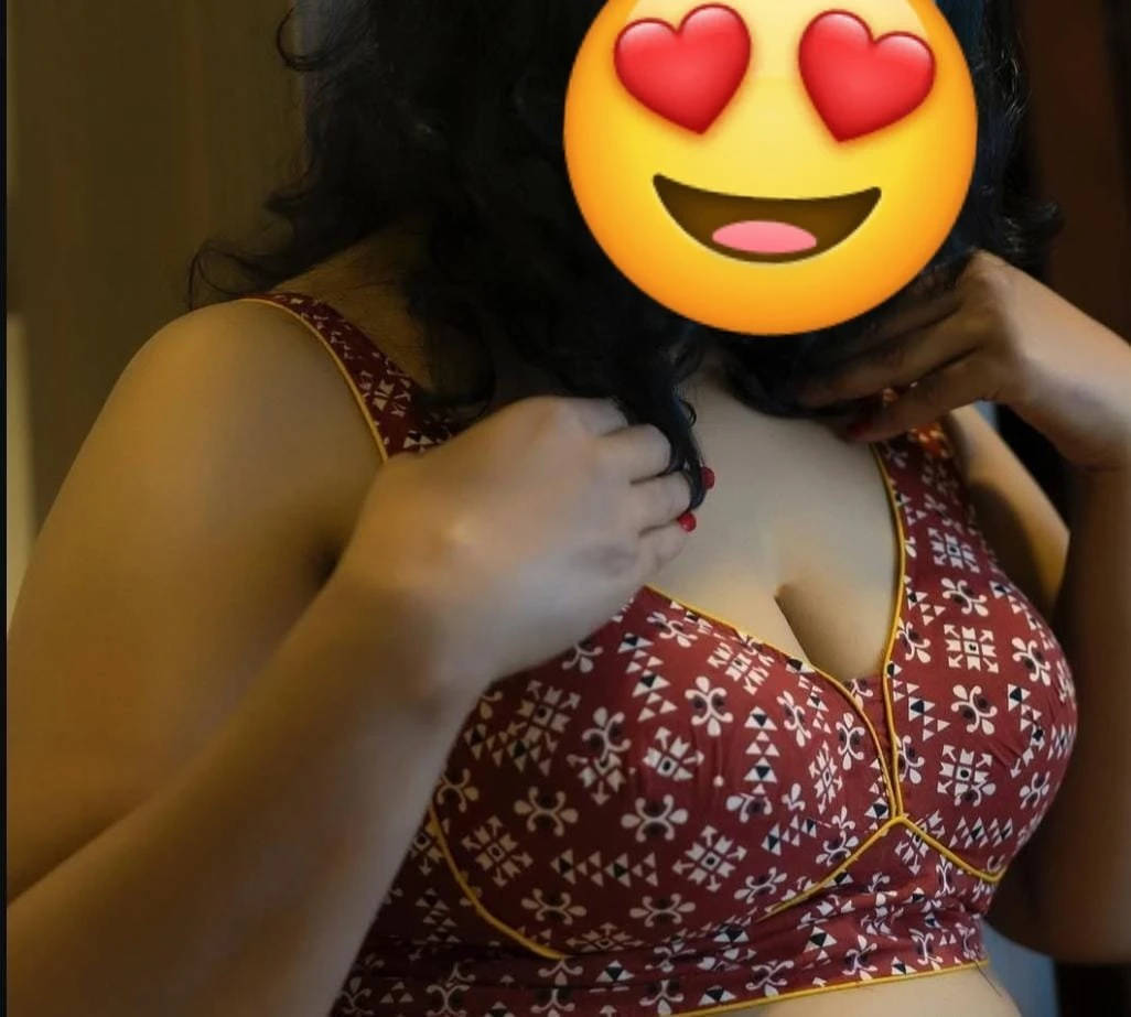 Sweety❣️ Cam Queen🧿 – Indian escort in New Delhi — 4 / 6