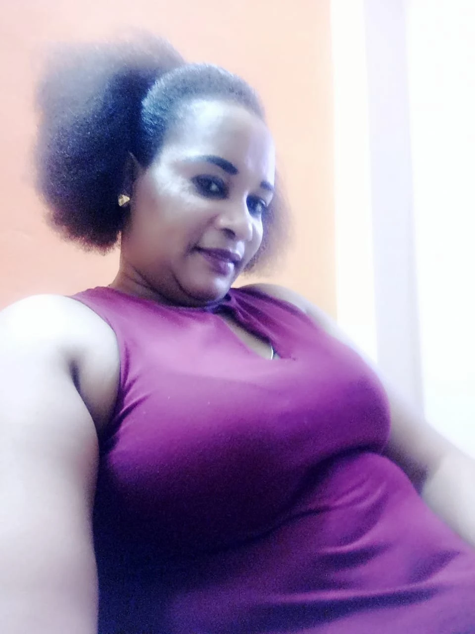 Veronica – South African escort in New Delhi — 2 / 6