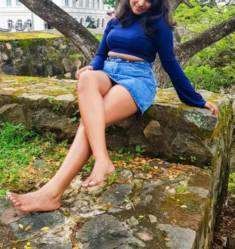 Steffany – escort in Colombo — 2 / 4