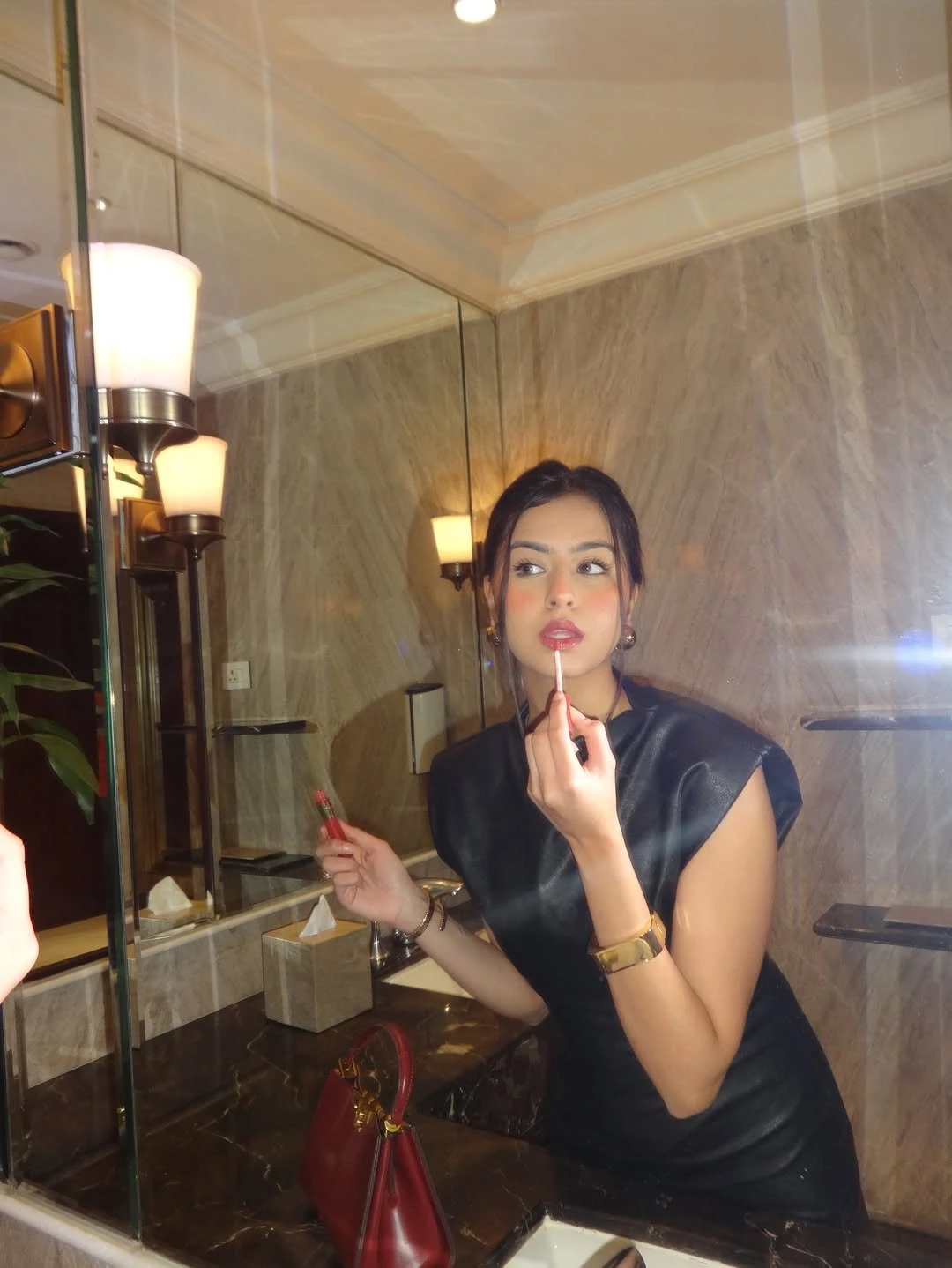 Anika Escort – Indian escort in Pondicherry — 2 / 7