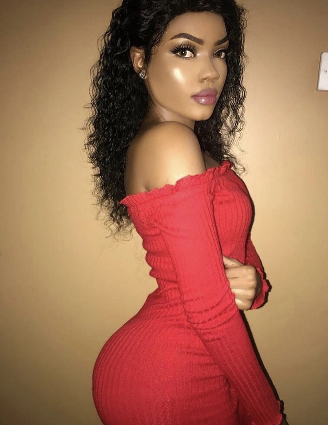 Tee – Cape Verdean escort in Macao — 6 / 9