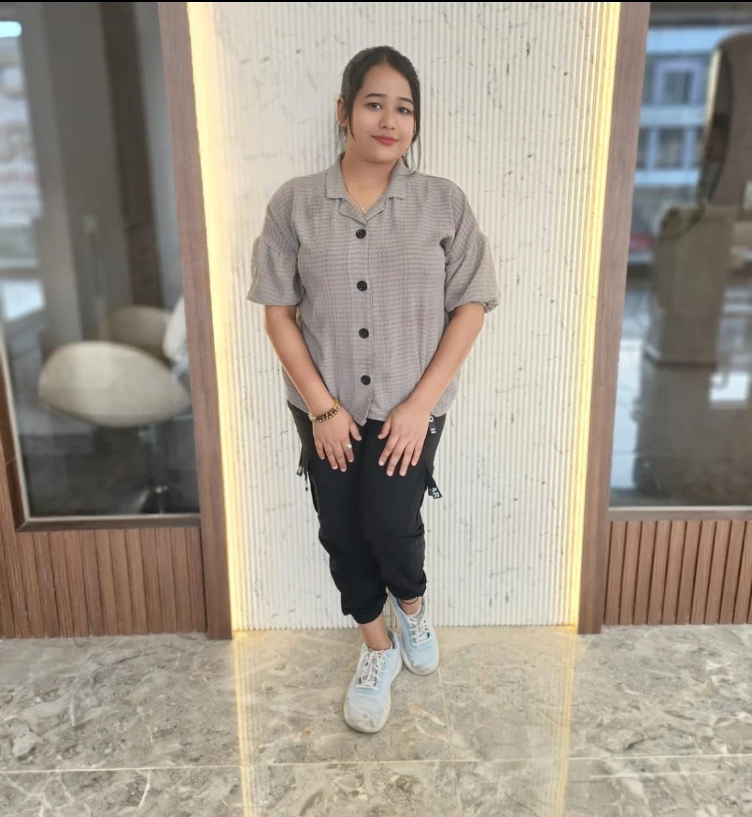 Pooja Real Meet & Cam Show – Indian escort in Pune — 2 / 5