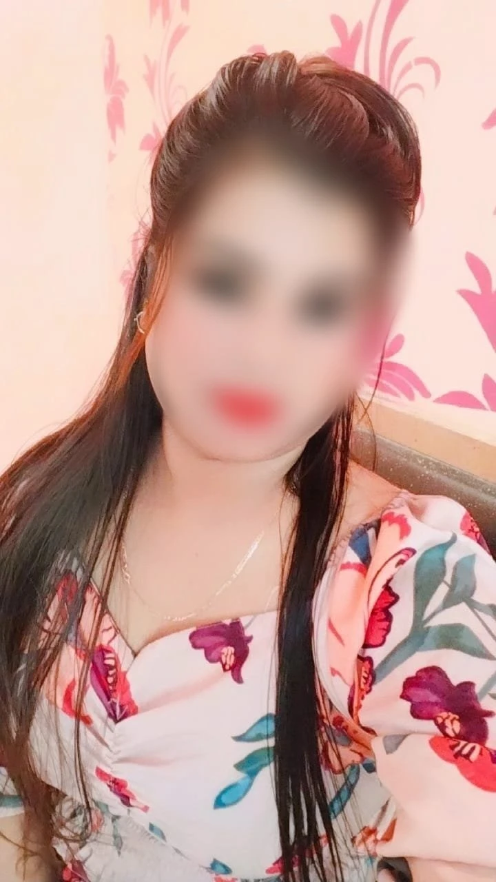 Divvya Sharma High Profile – Indian escort in Pune — 2 / 4