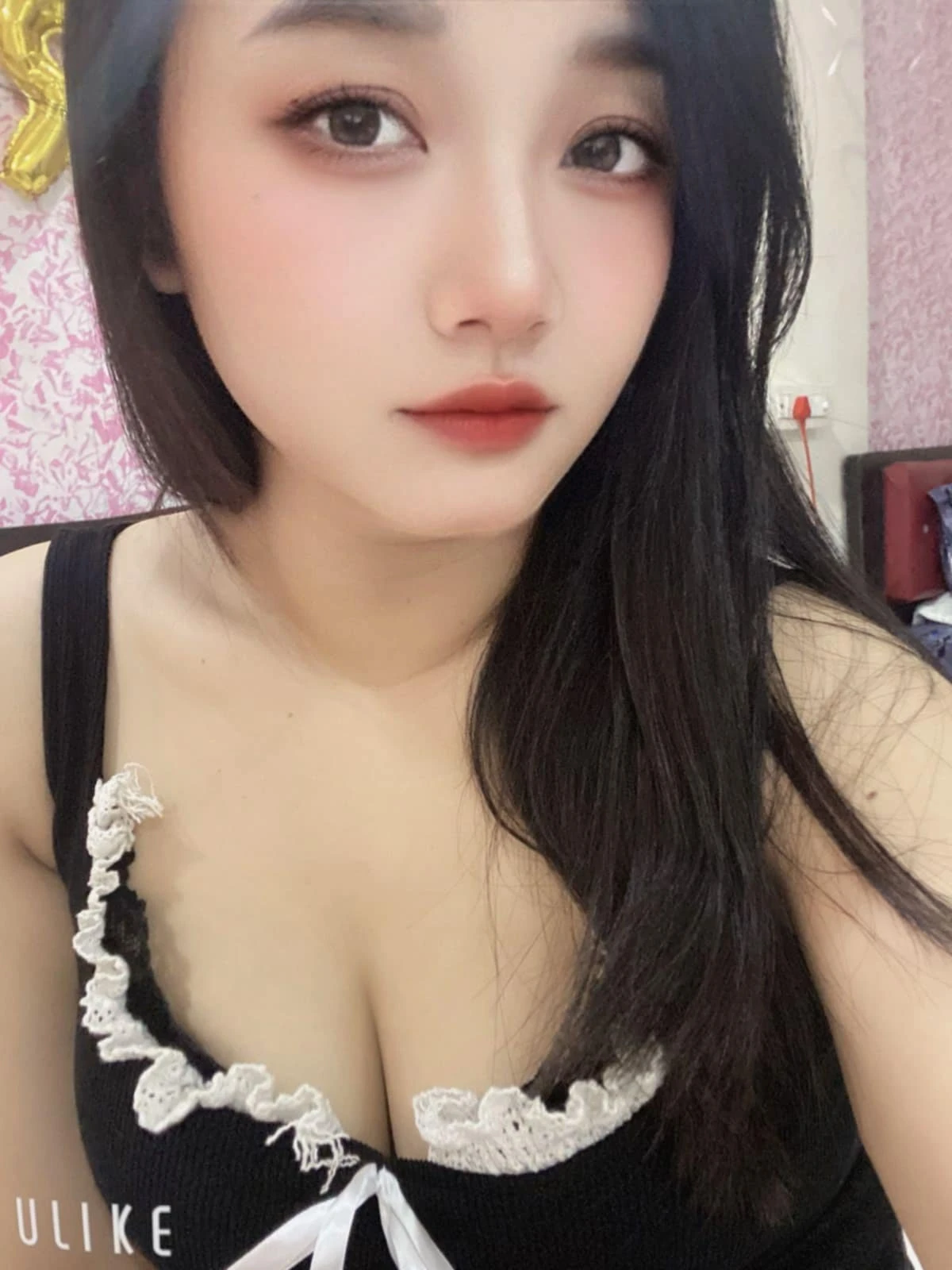 Sully – Taiwanese escort in Mumbai — 2 / 8