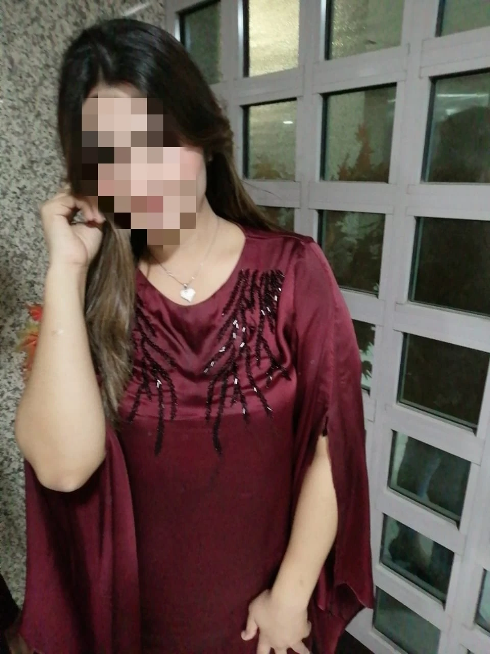 Gungun – Indian escort in Mumbai — 3 / 8