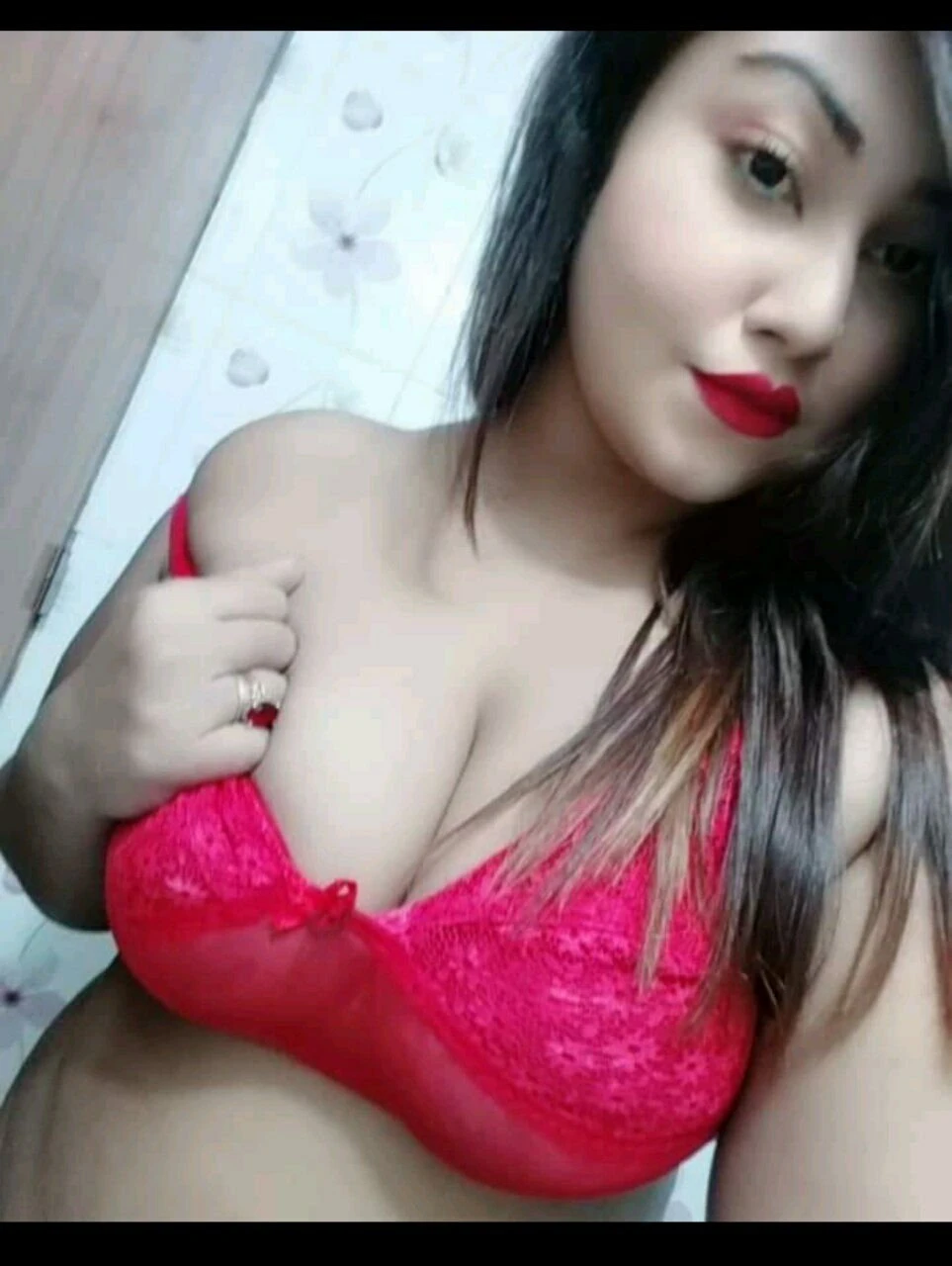 Radika – Indian adult performer in Punjab — 3 / 4