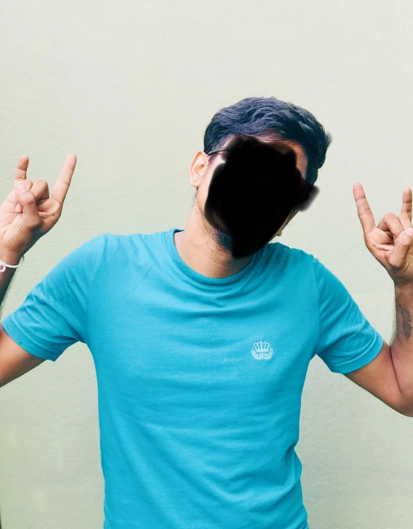 Sanjeewa – Sri Lankan escort in Colombo — 4 / 6