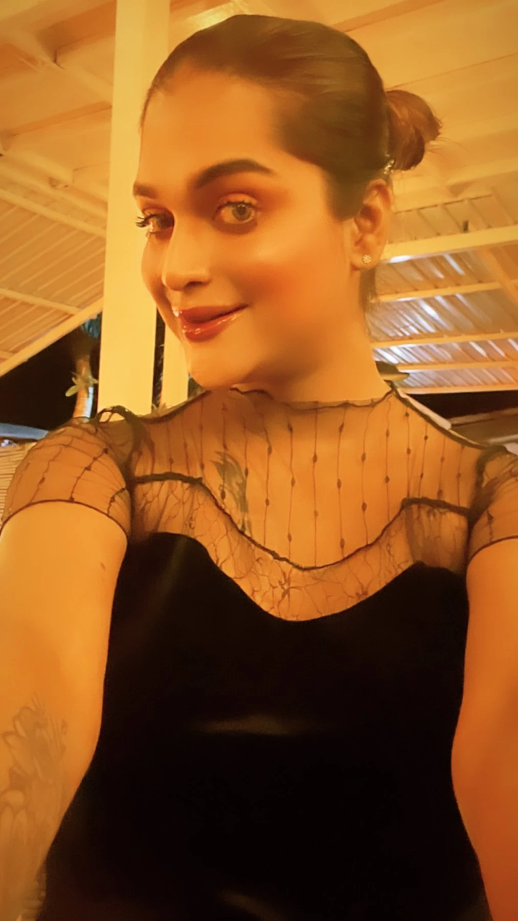 Goa girl – Indian escort in Mumbai — 5 / 12