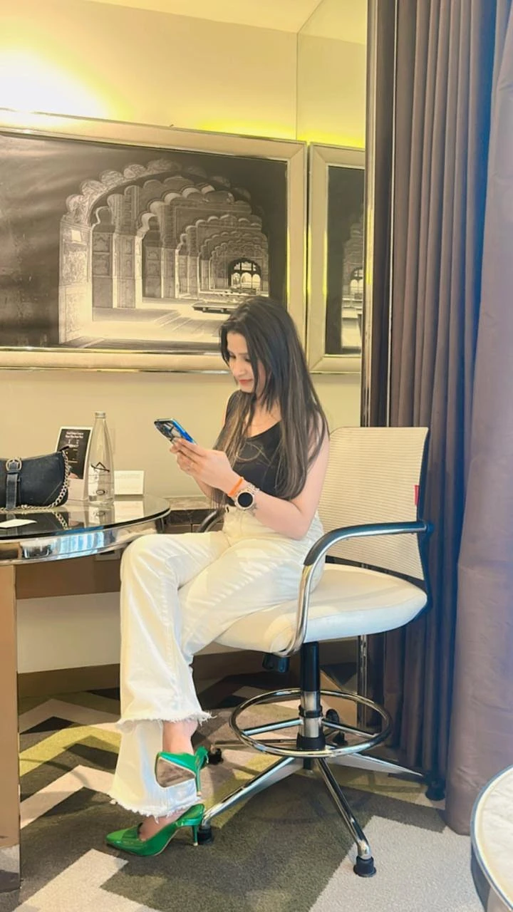 Neha College Going Girl Incall / Outcall – Indian escort in New Delhi, Escort, New Delhi