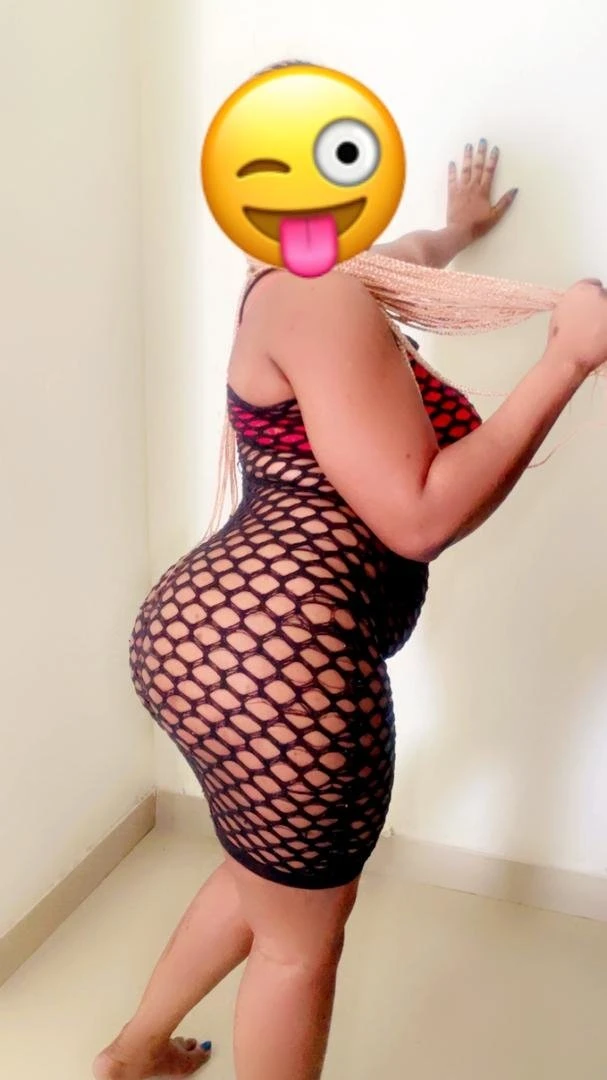 Nicole – South African escort in Pune — 2 / 4