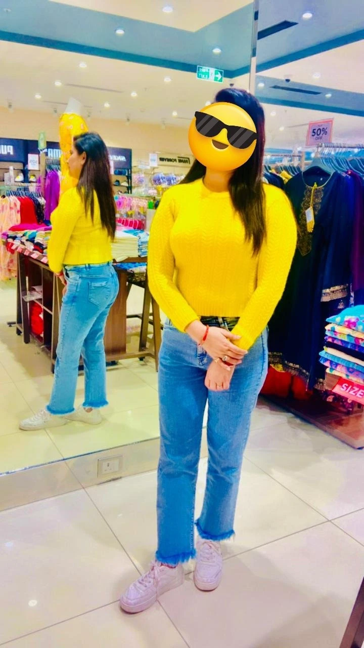 Khyati Singh (Housewife) – Indian escort in Patna — 4 / 9