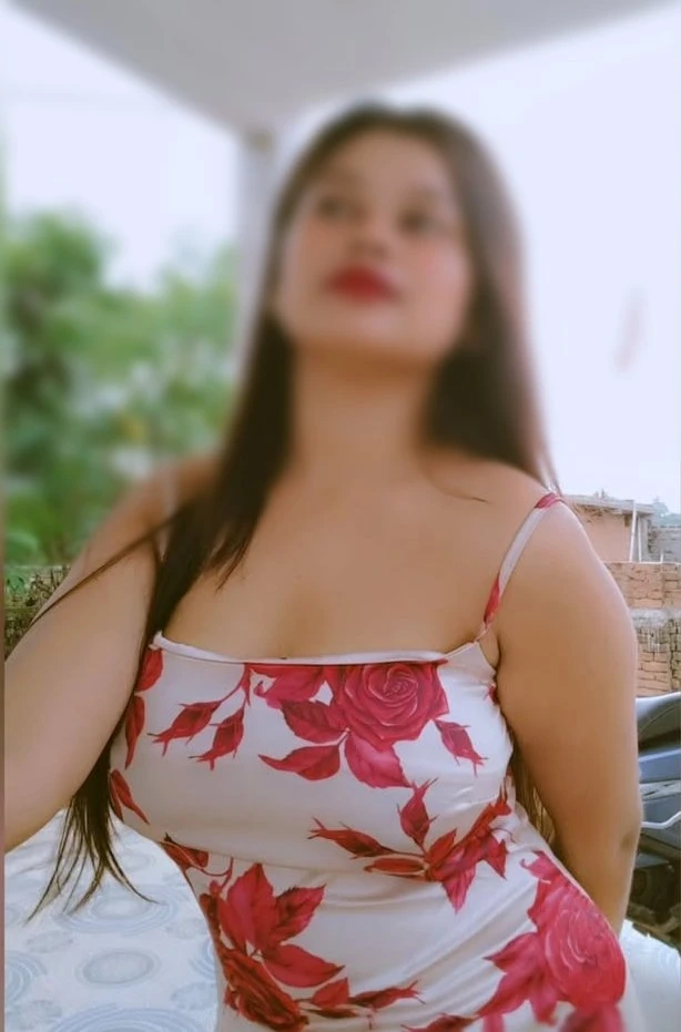 Ankita, Cam & Real Meet – Indian escort in Kolkata — 4 / 5