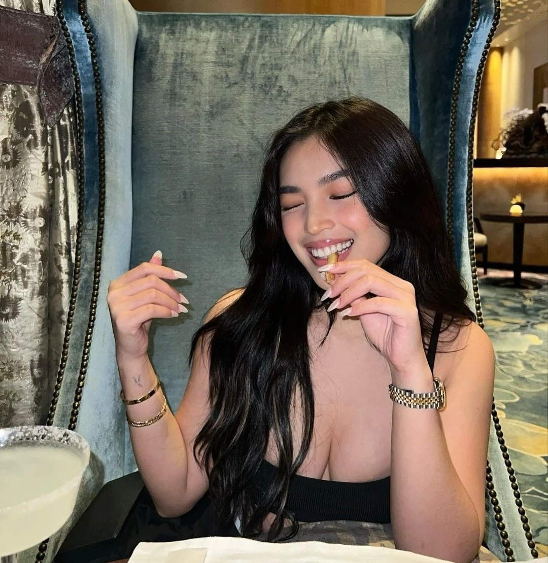 Angeli – escort in Maldives — 3 / 7