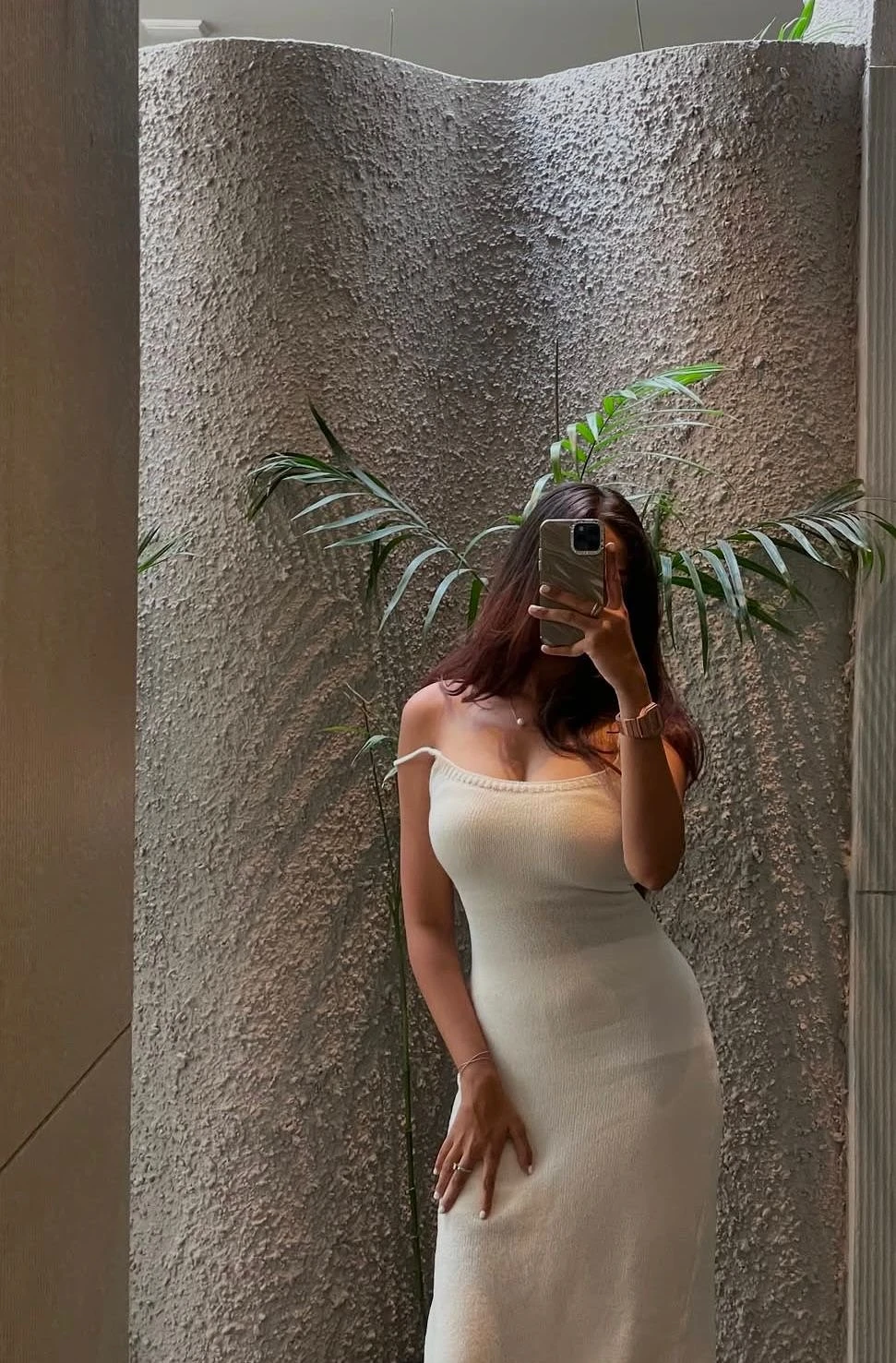 Nidhi – Indian escort in Mumbai — 1 / 5