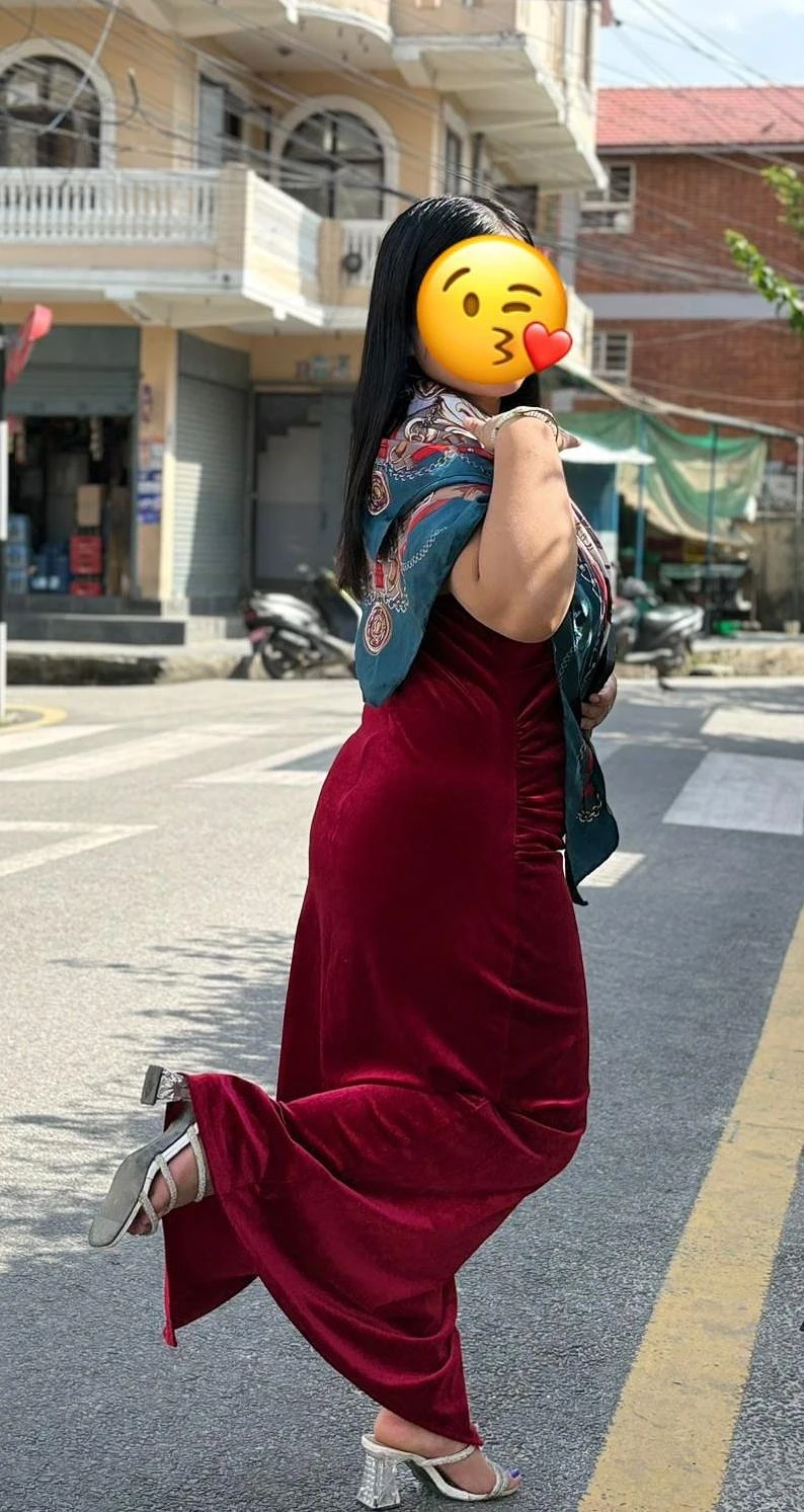 Riya Gurung – Nepalese escort in Kathmandu — 4 / 7