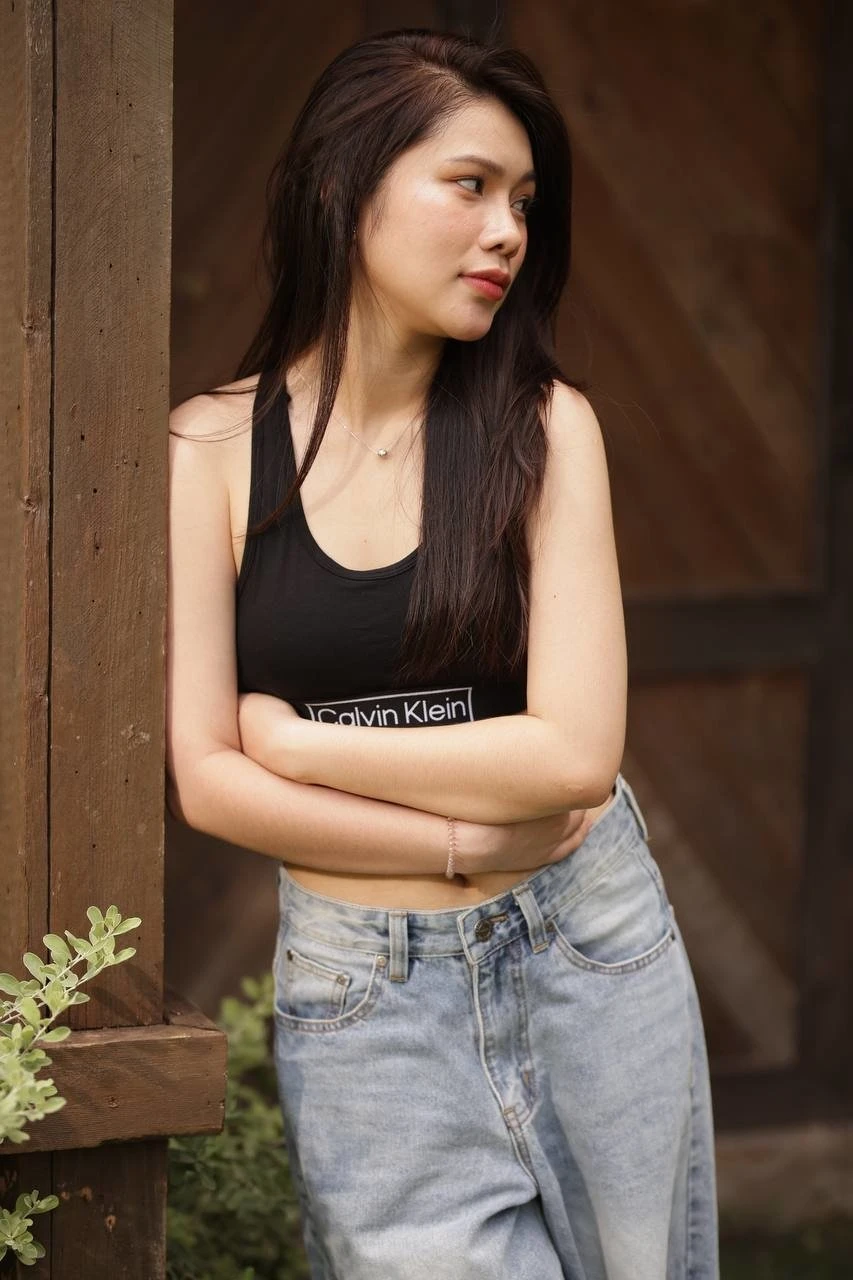 HANA – Vietnamese escort in Ho Chi Minh City — 12 / 15