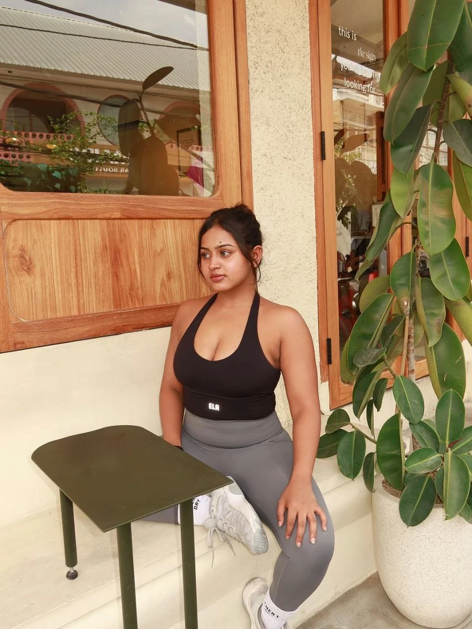 Anushka – Indian escort in Indore — 3 / 4