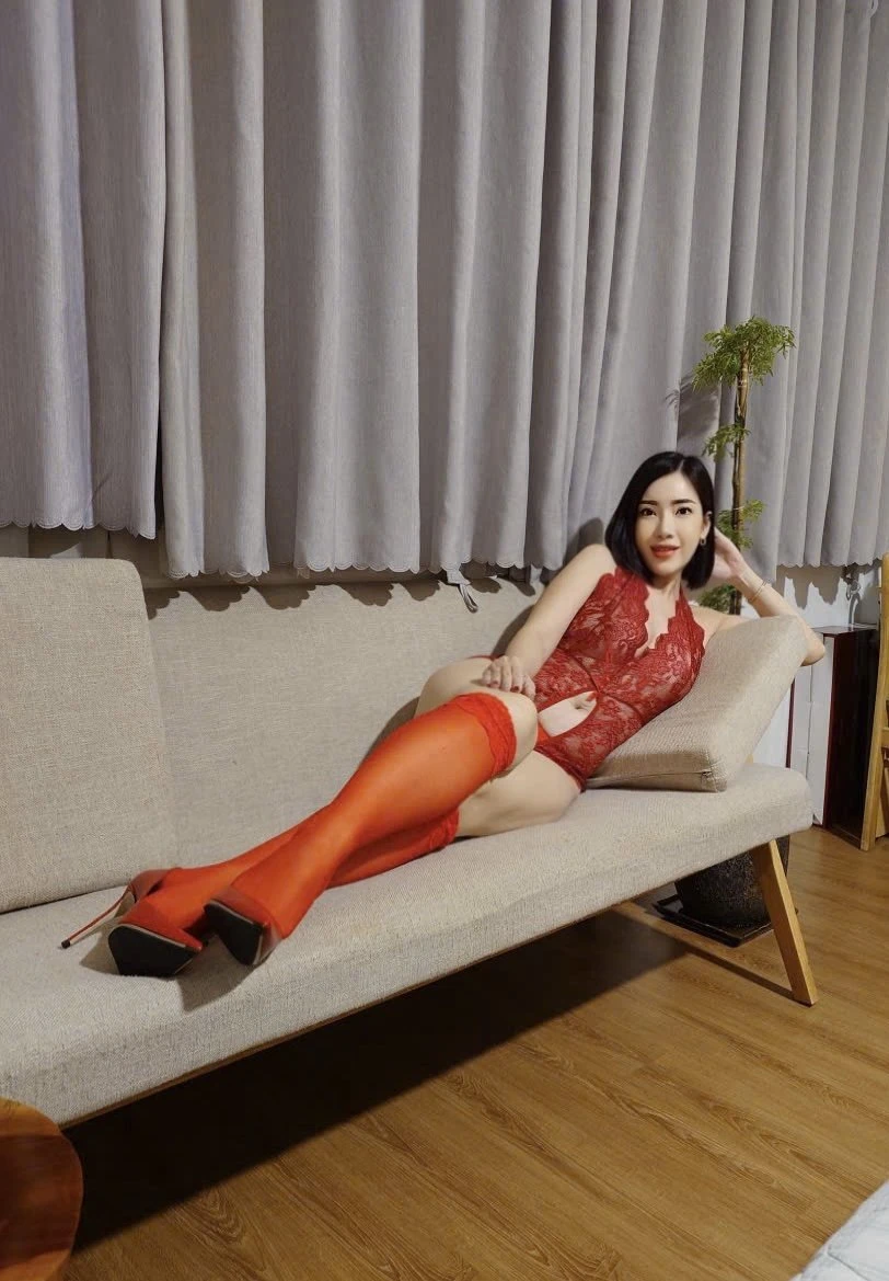 Amy – Vietnamese escort in Ho Chi Minh City — 9 / 11