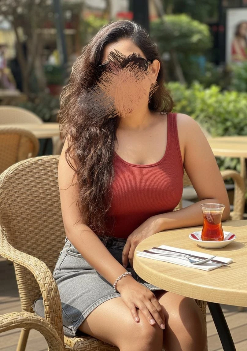 Just landed n here till Monday – Indian escort in Pune — 4 / 6