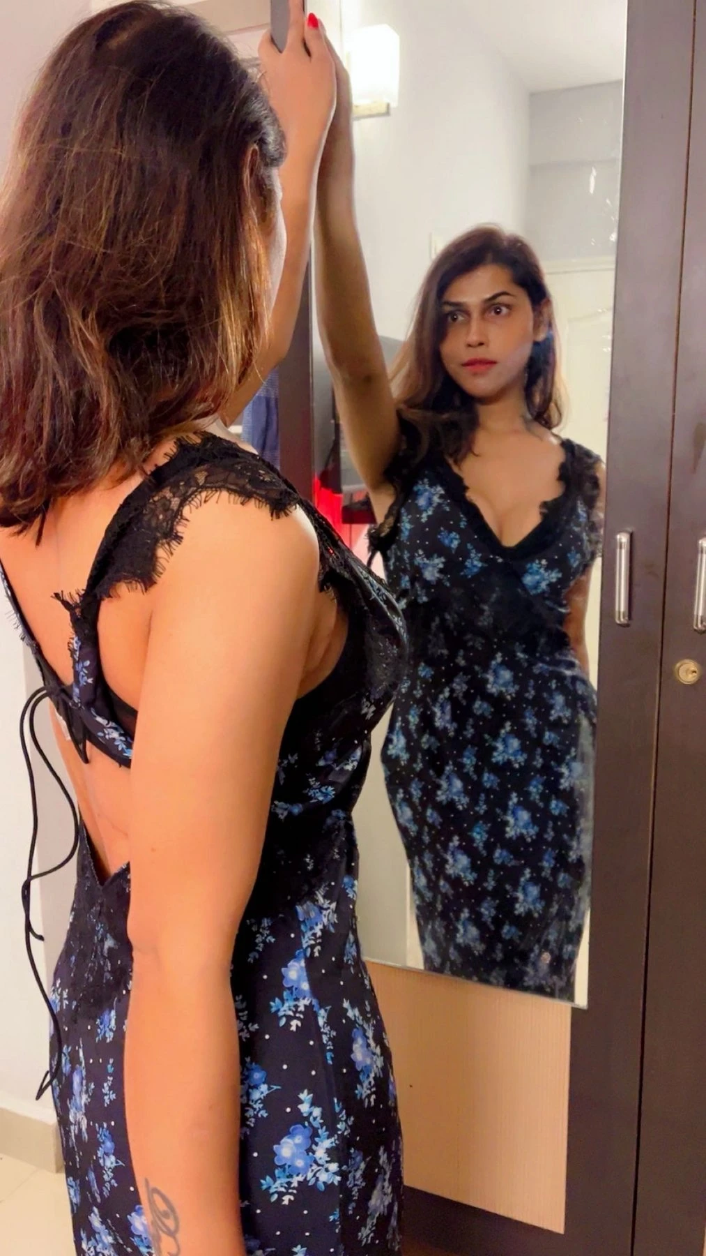 Saina | Only for Webcam – Indian escort in Mumbai — 14 / 16