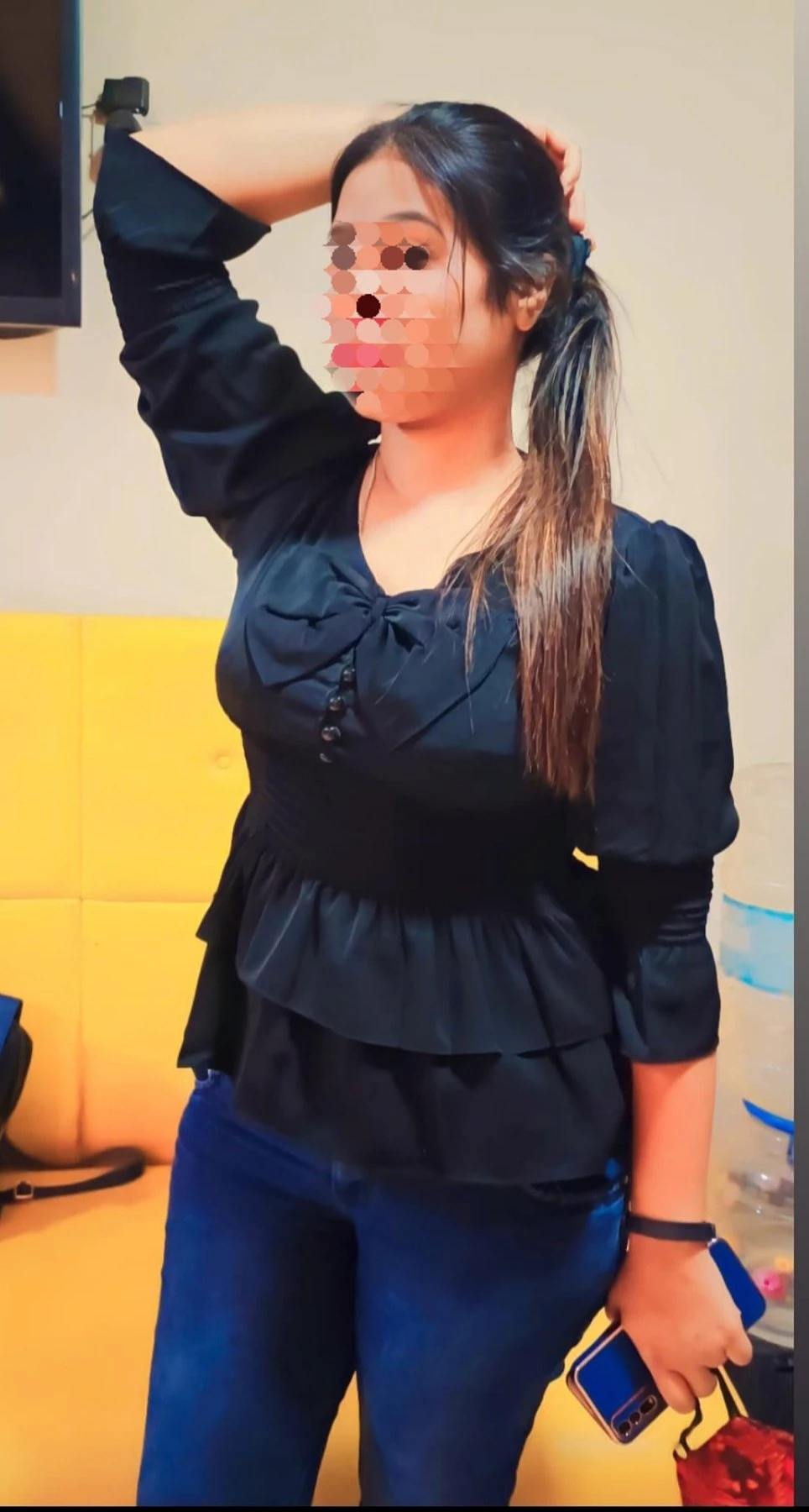 Chubby girl √ Real meet (&) cam show – Indian escort in Hyderabad — 3 / 5