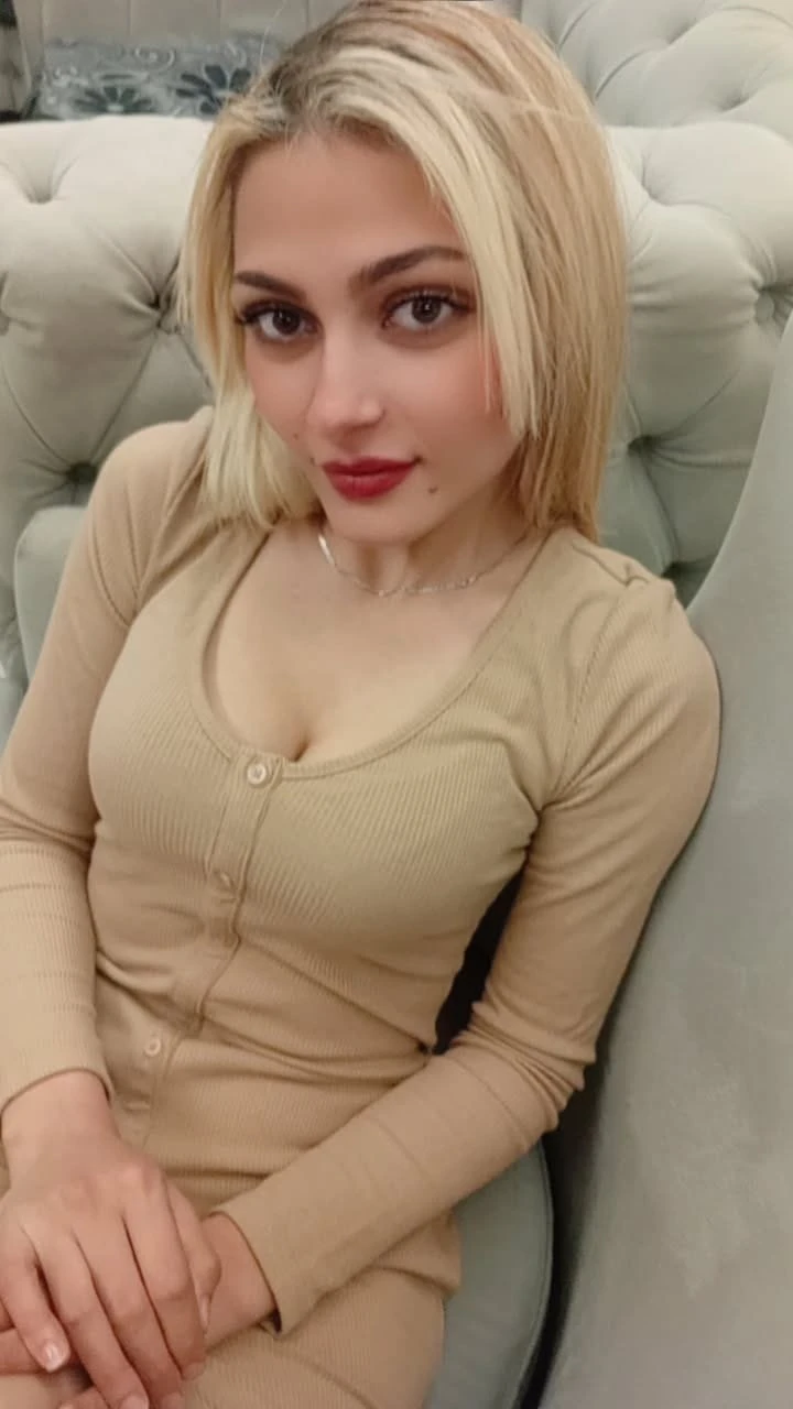 Ivana Blonde – Lebanese escort in Beirut — 3 / 13