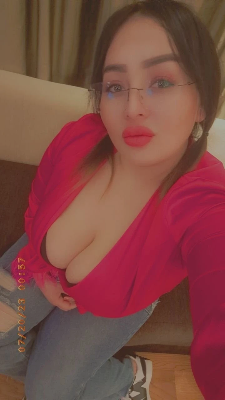 Brightella Chubby Russian Hot Girl – Russian escort in New Delhi — 4 / 7