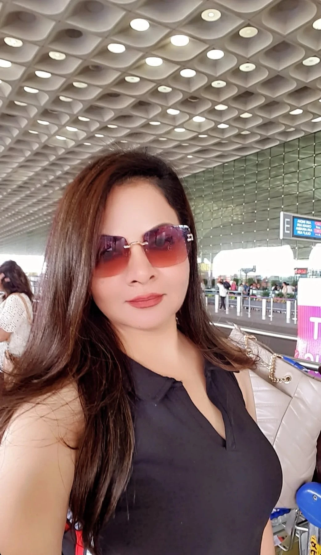 Mahima – Indian escort in Indore — 3 / 5