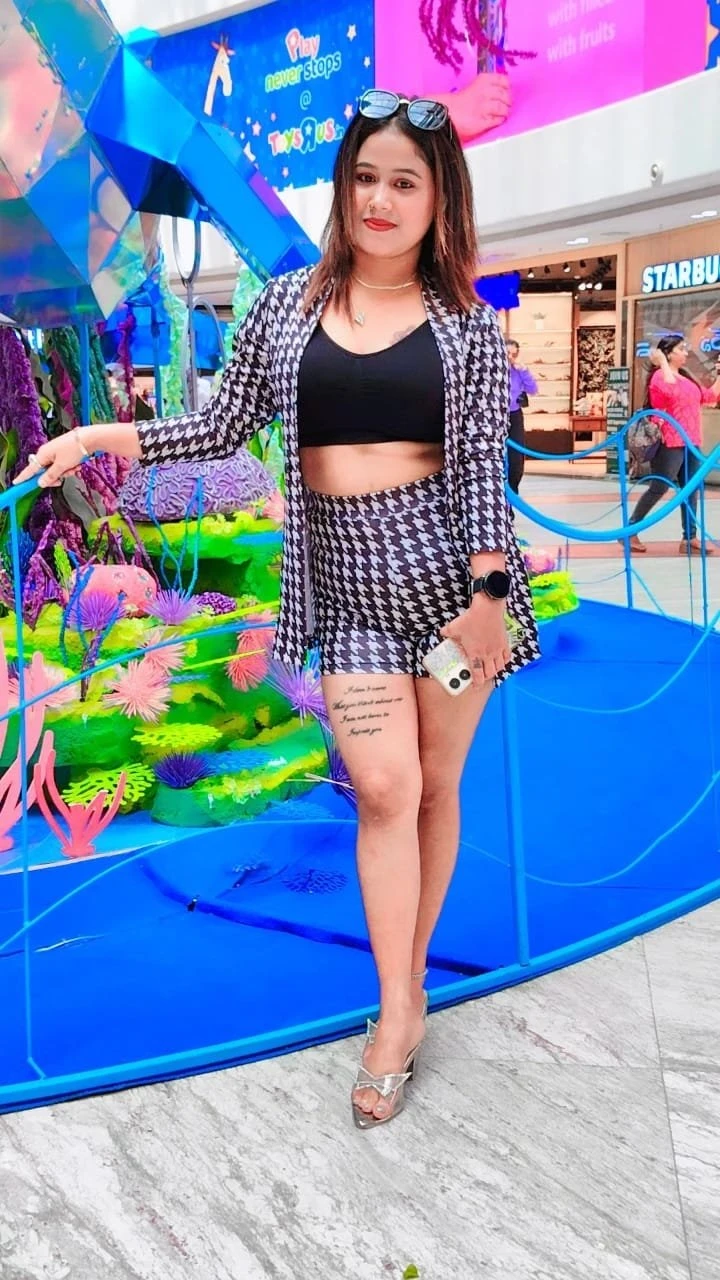 VERONICA OBEROI – Indian escort in Hyderabad — 5 / 8