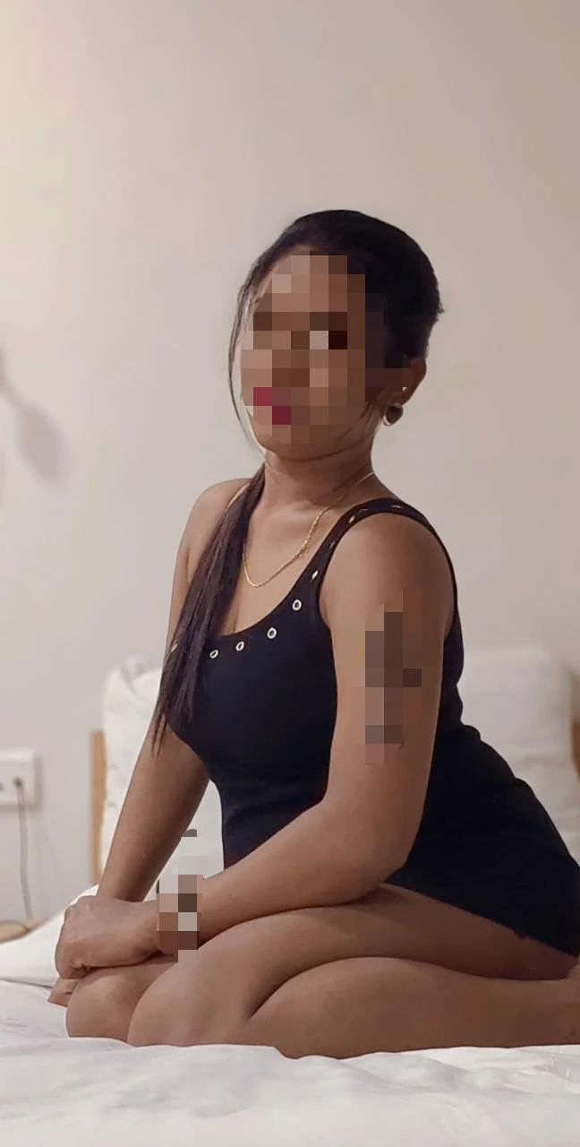 Monika Independent Cam and Real Meet – Indian escort in Kolkata — 23 / 27